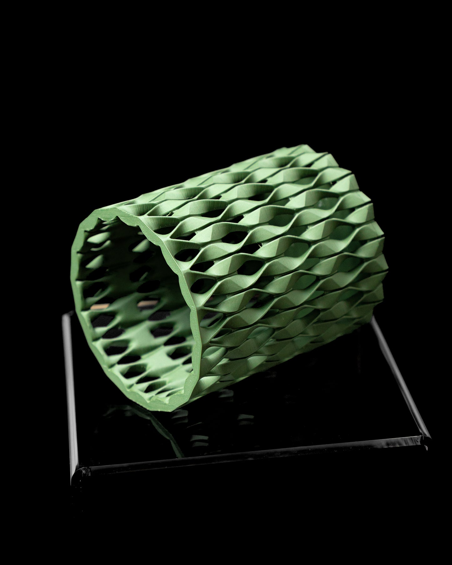 Örgü dokulu modern kalemlik